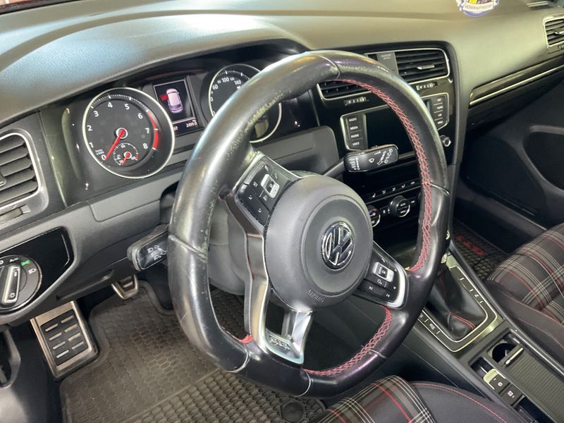 Volkswagen Golf VII 2.0 TSI GTI BlueMotion Tech 2016 – снимка 24