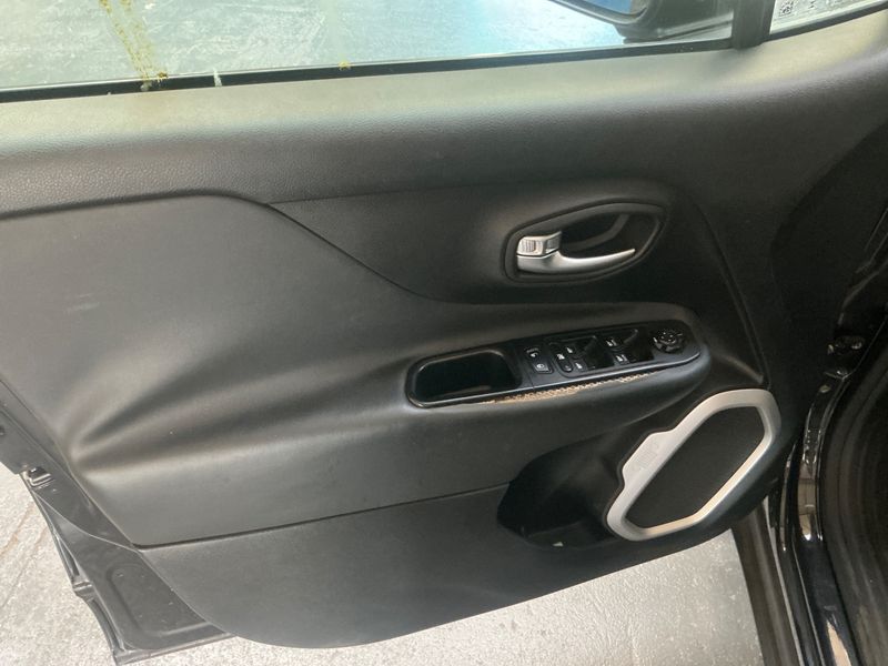 Jeep Renegade 1.6 M-Jet Limited FWD 2016 – снимка 23
