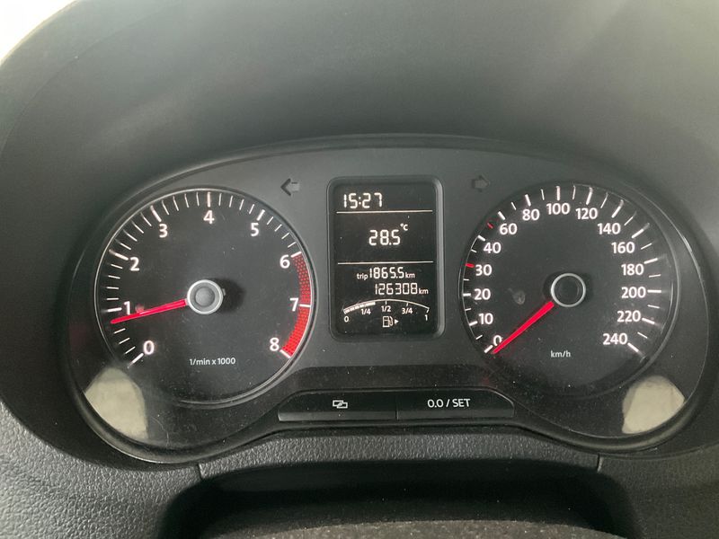 Volkswagen Polo 1.2 Trendline 2010 – снимка 4