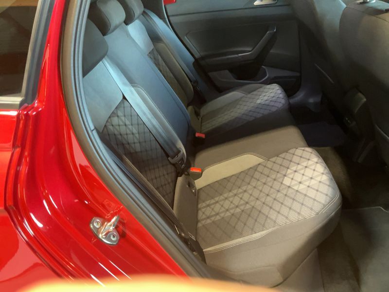 Volkswagen Taigo 1.5 TSI ACT R-Line 2022 – снимка 19