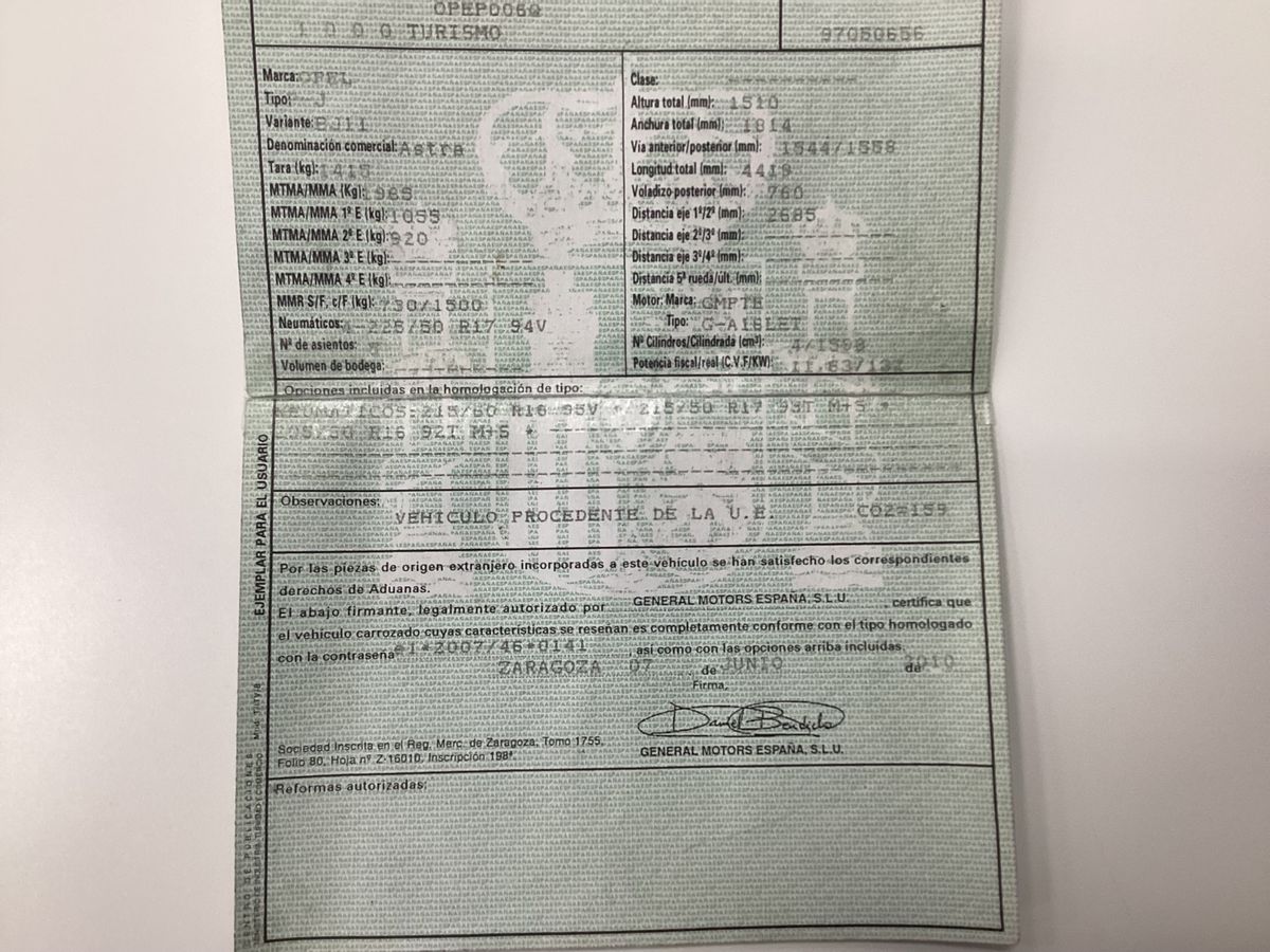 Opel Astra 1.6 Turbo Cosmo