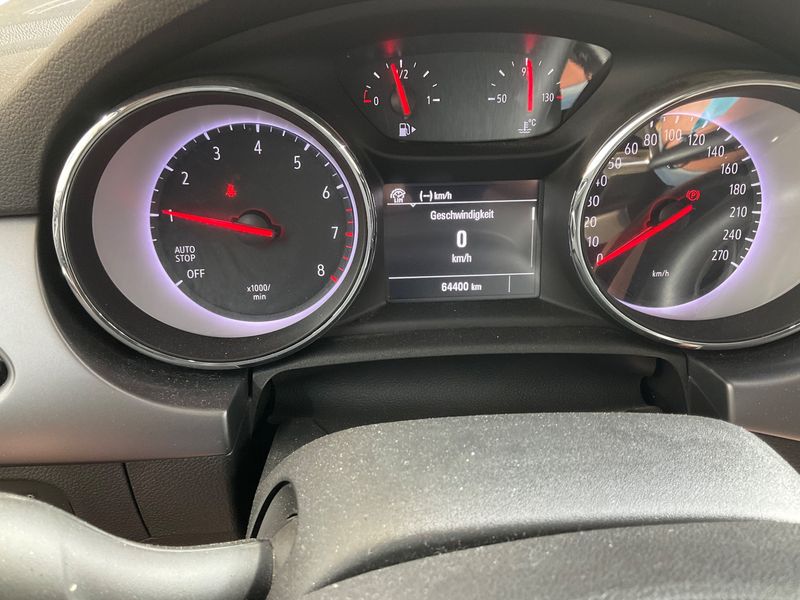 Opel Astra 1.2 Turbo Edition Start/Stop 2021 – снимка 19