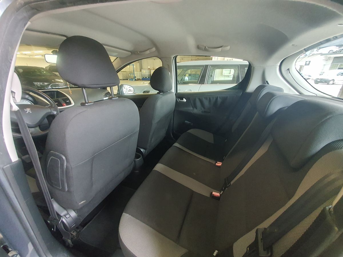 Peugeot 207 1.4 VTi X-Line
