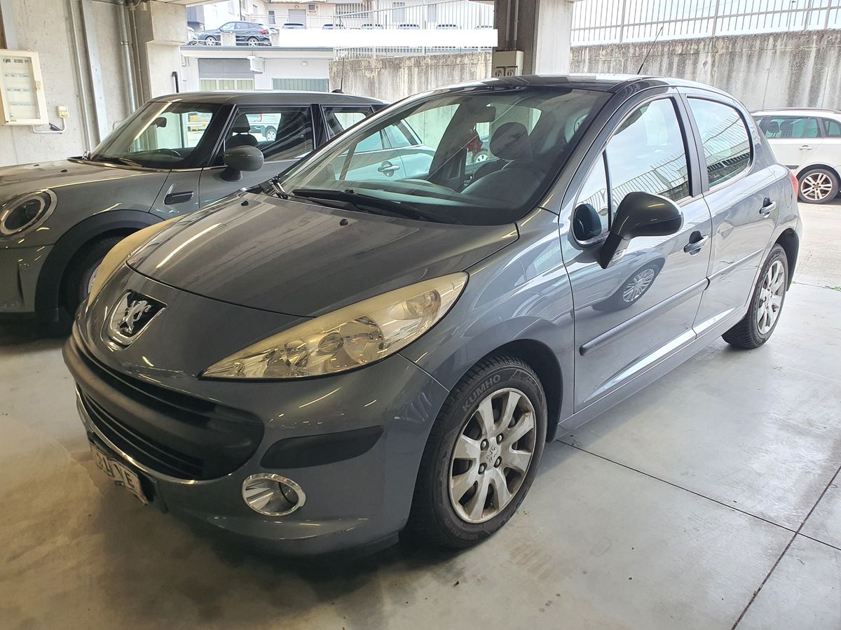 Peugeot 207 1.4 VTi X-Line