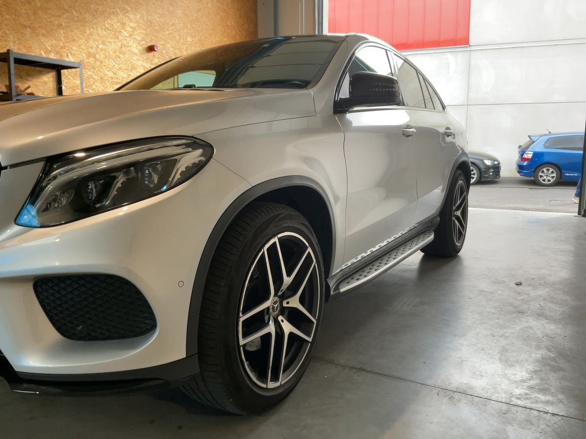 Mercedes-Benz GLE-Klasse GLE 350 d 4Matic AMG Line