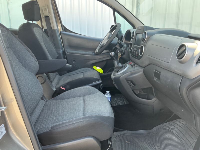 Citroen Berlingo 1.6 Blue-HDi XTR — zdjęcie 11