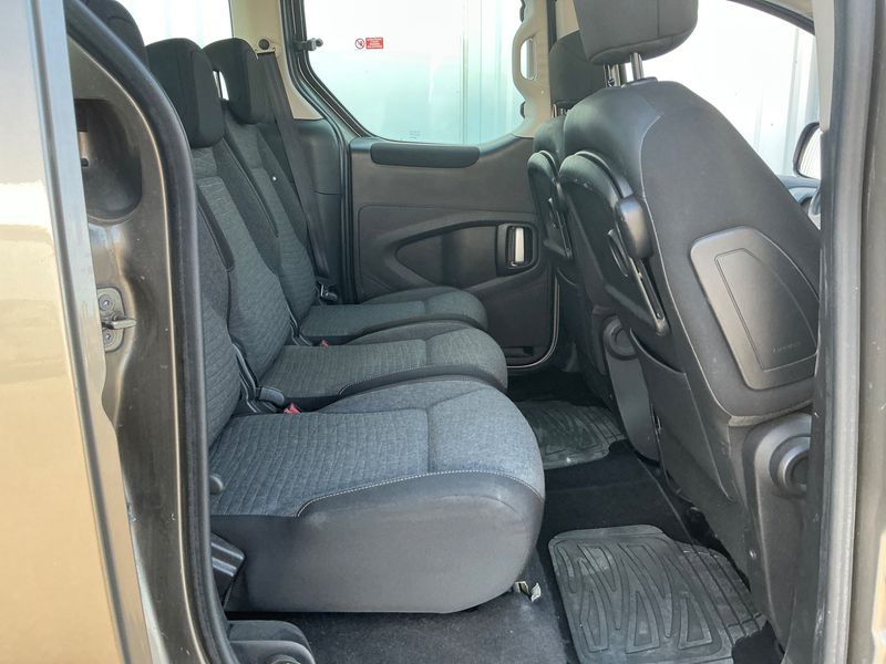 Citroen Berlingo 1.6 Blue-HDi XTR — zdjęcie 14