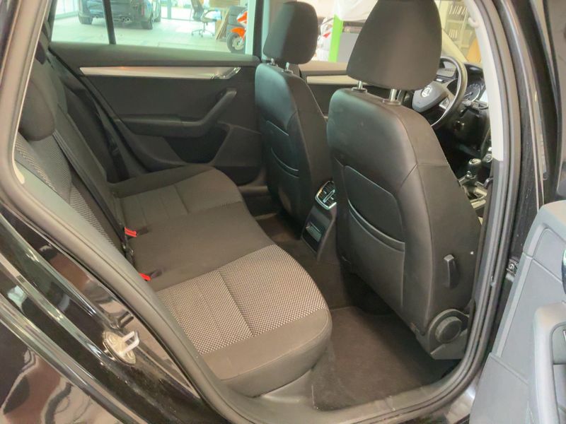 Skoda Octavia 2.0 TDI Ambition 2016 – снимка 20