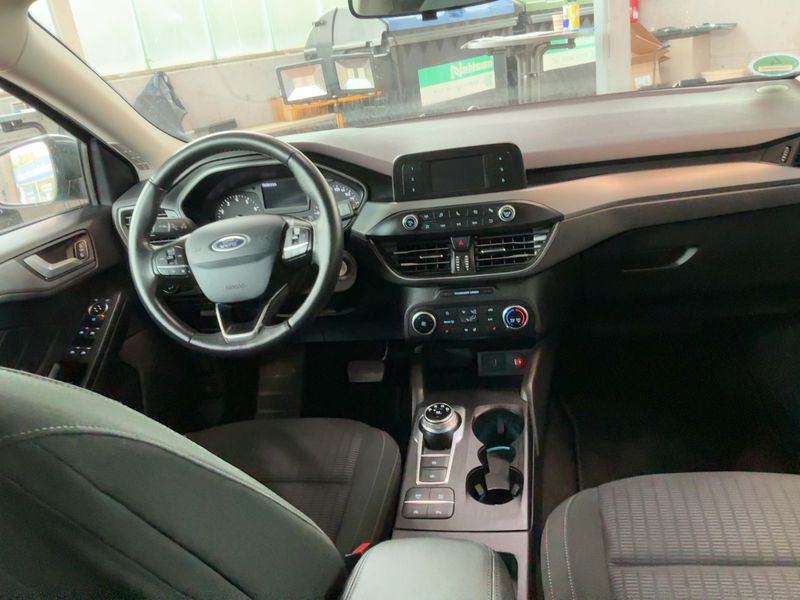 Ford Focus 1.0 EcoBoost Trend 2018 – снимка 17