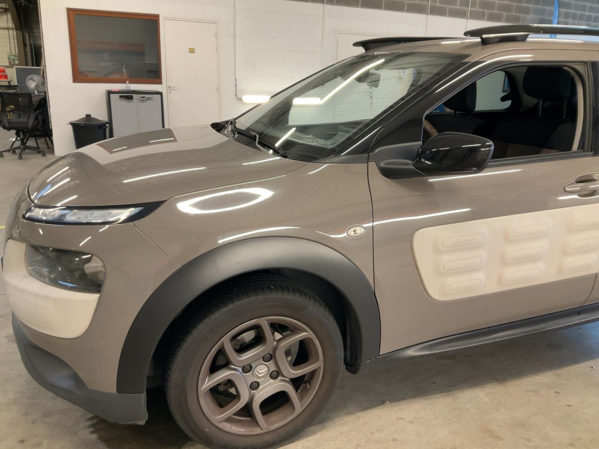 Citroen C4 Cactus 1.2 e-THP Shine