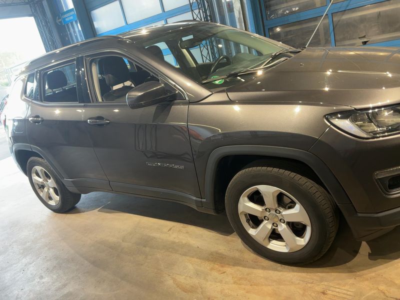 Jeep Compass 2.0 M-Jet Longitude 4WD — zdjęcie 8