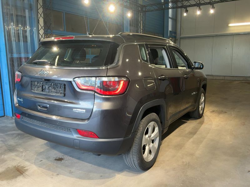 Jeep Compass 2.0 M-Jet Longitude 4WD — zdjęcie 6