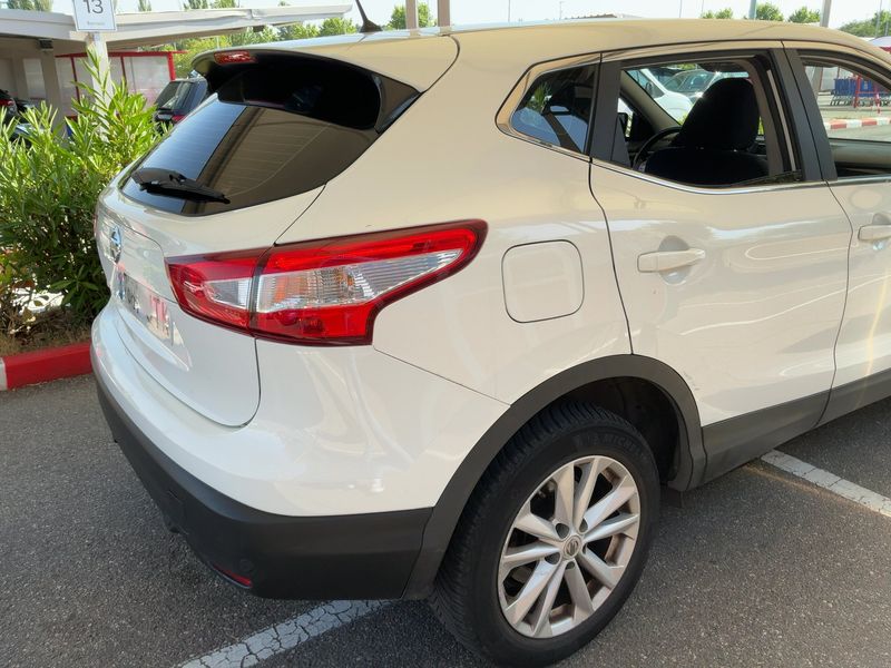 Nissan Qashqai 1.2 Acenta — zdjęcie 6