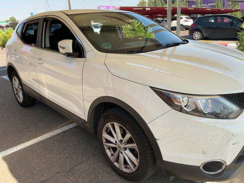 Nissan Qashqai 1.2 Acenta — zdjęcie 8