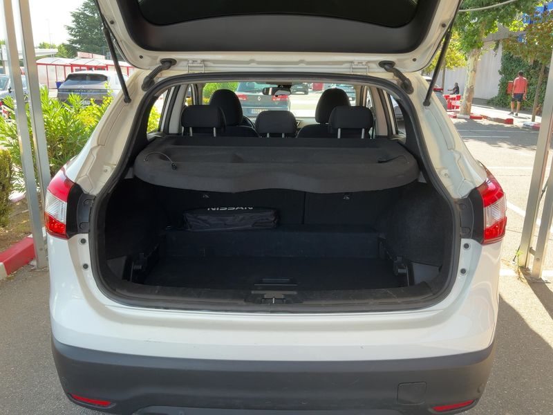 Nissan Qashqai 1.2 Acenta — zdjęcie 10