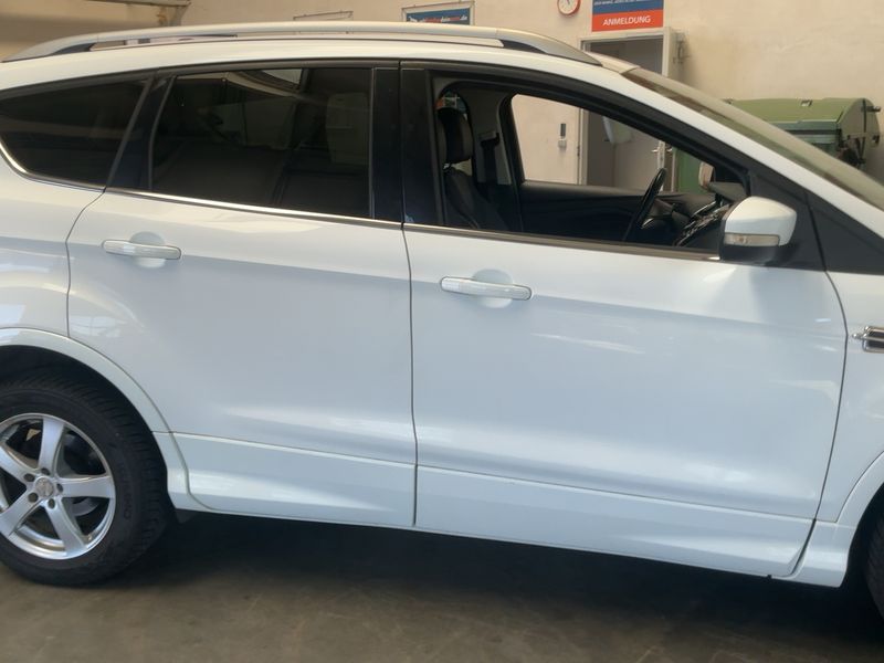 Ford Kuga 2.0 TDCi Individual — zdjęcie 7