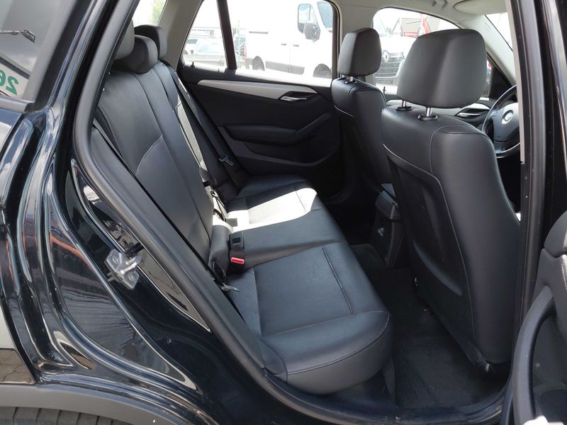 BMW X1 sDrive 20d — zdjęcie 14
