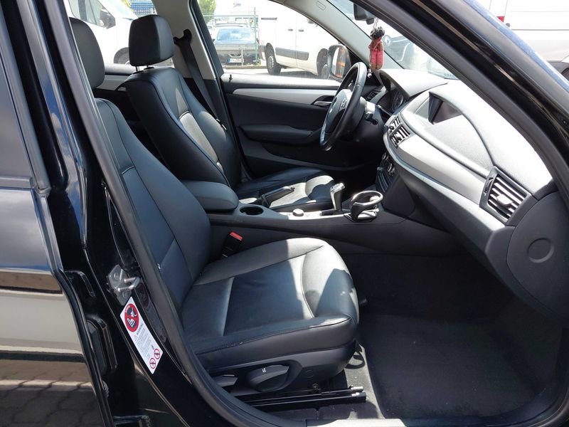 BMW X1 sDrive 20d — zdjęcie 10
