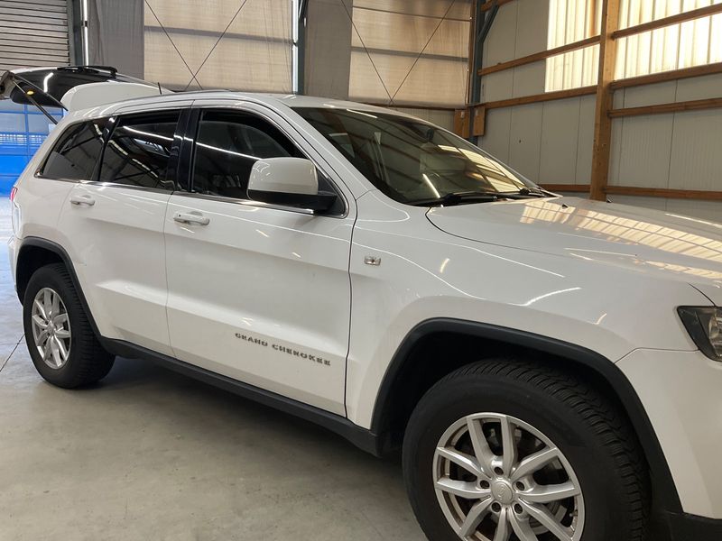 Jeep Grand Cherokee 3.0 CRD S-Limited — zdjęcie 8