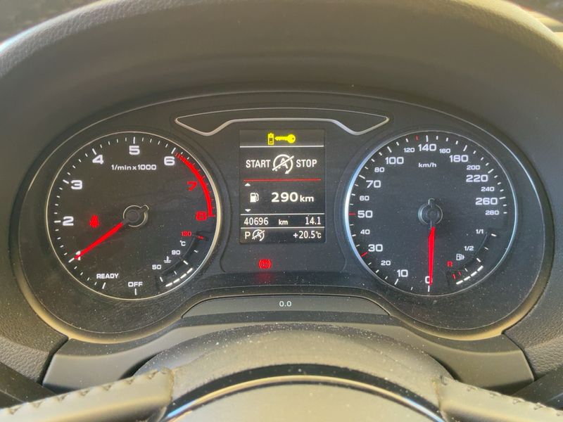 Audi A3 Sportback 30 TFSI — zdjęcie 13