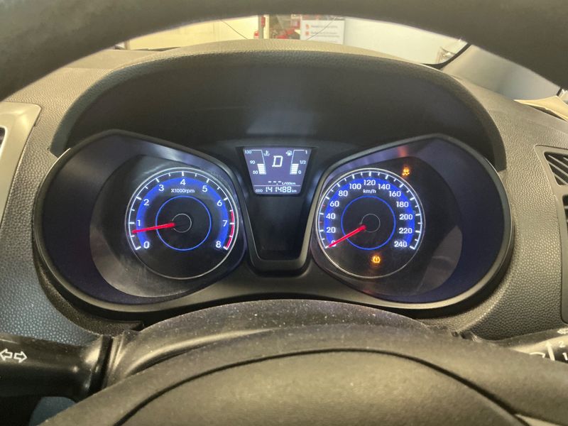 Hyundai ix20 1.6 Comfort — zdjęcie 13