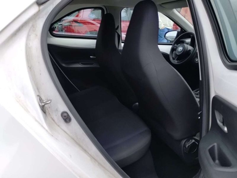 Toyota Aygo X 1.0 VVT-i Dynamic — zdjęcie 6