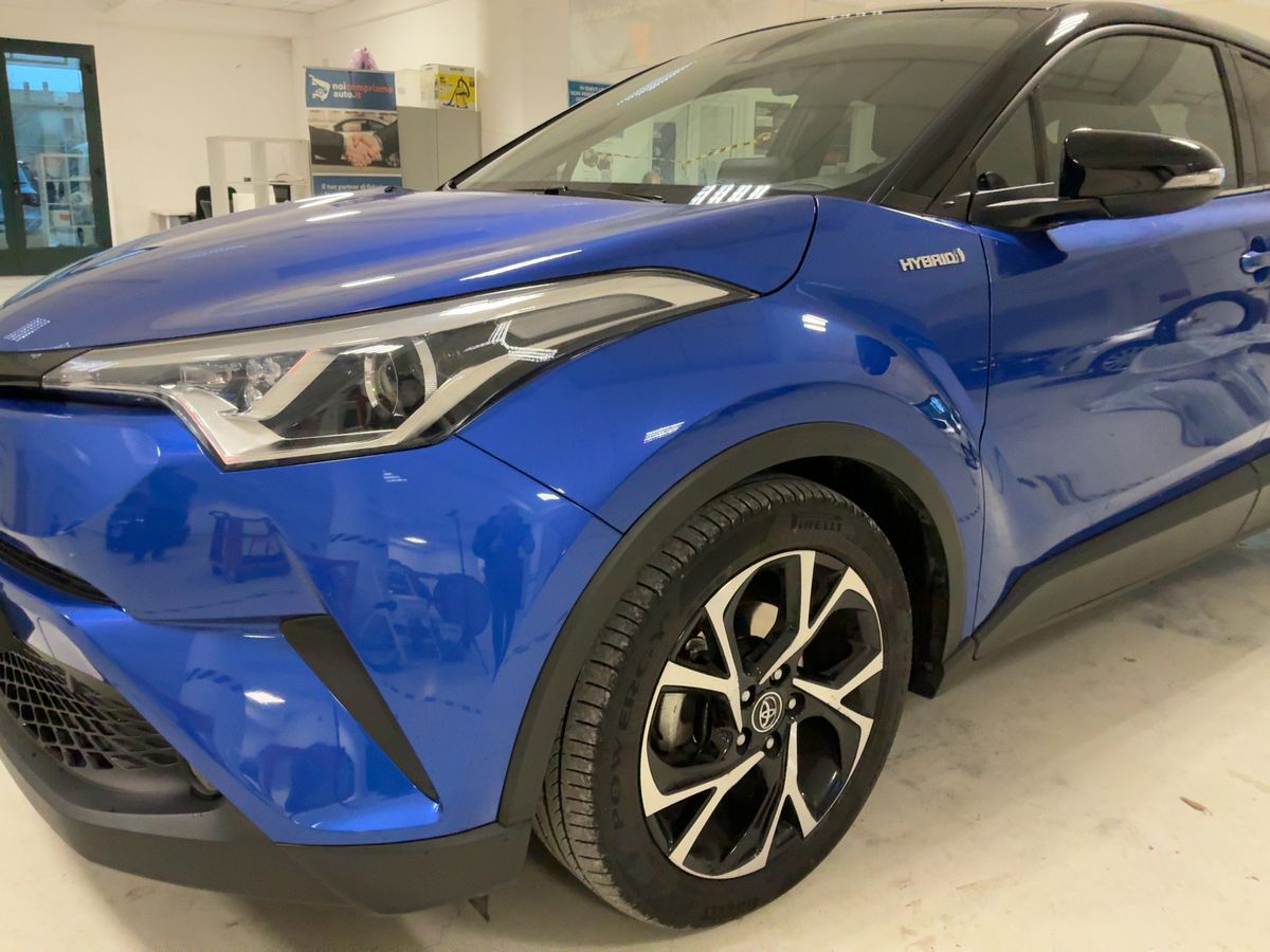 Toyota C-HR d'occasion