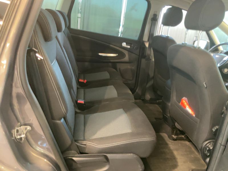 Ford S-Max 2.0 TDCi Business Edition — zdjęcie 14
