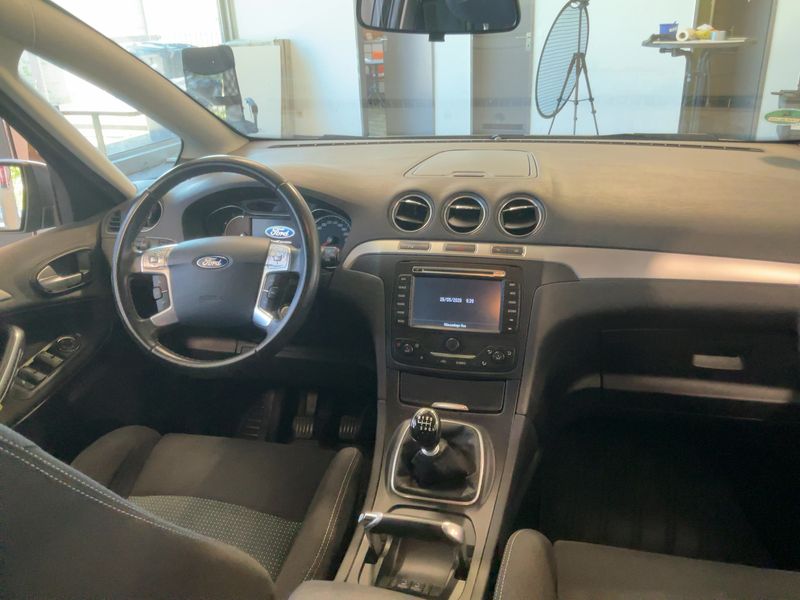 Ford S-Max 2.0 TDCi Business Edition — zdjęcie 12