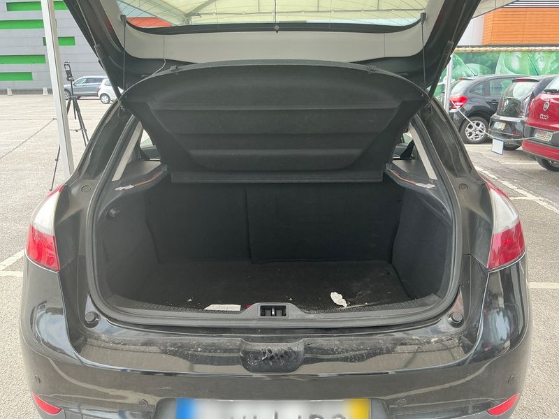 Renault Megane 1.5 dCi Dynamique 2011 – снимка 15