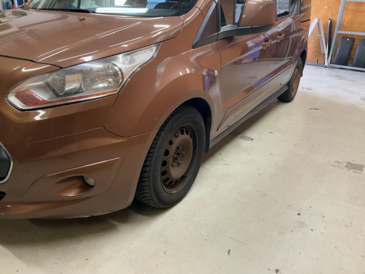 Ford Grand d'occasion