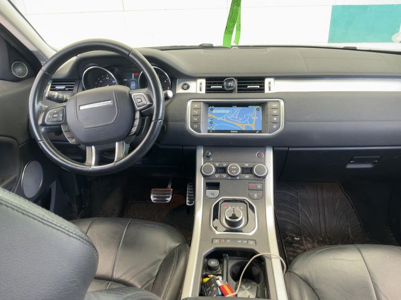 Land Rover Evoque 2.0 Td4 SE — zdjęcie 12