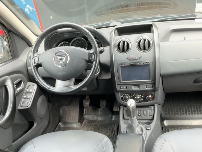 Dacia Duster 1.6 SCe Prestige 4x2 — zdjęcie 12