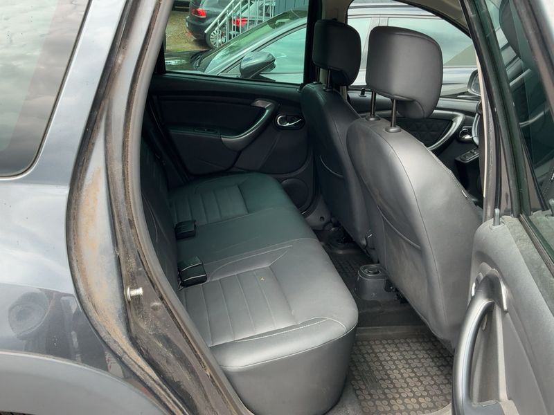 Dacia Duster 1.6 SCe Prestige 4x2 — zdjęcie 14