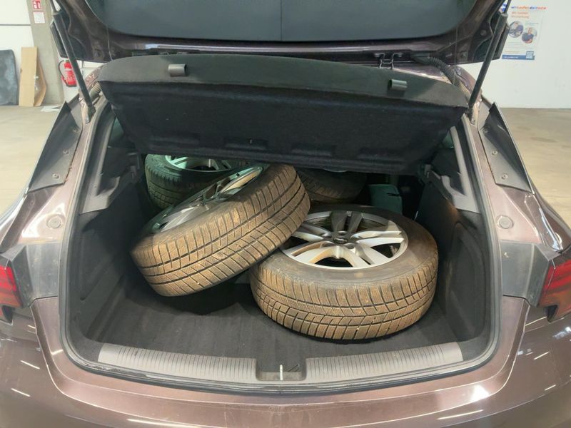 Opel Astra 1.4 SIDI Turbo Dynamic — zdjęcie 10