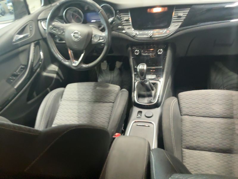 Opel Astra 1.4 SIDI Turbo Dynamic — zdjęcie 12