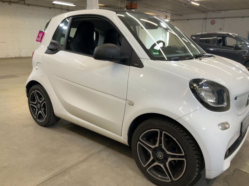 Smart fortwo 0.9 Turbo Basis Prime 2019 – снимка 12