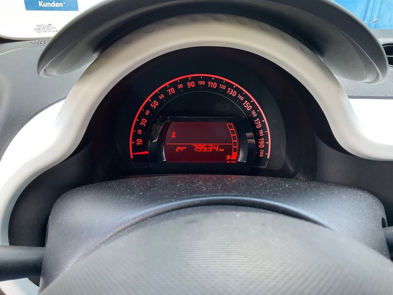 Smart fortwo 0.9 Turbo Basis Prime 2019 – снимка 18