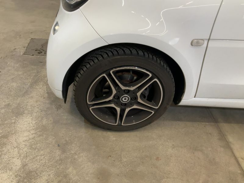 Smart fortwo 0.9 Turbo Basis Prime 2019 – снимка 3