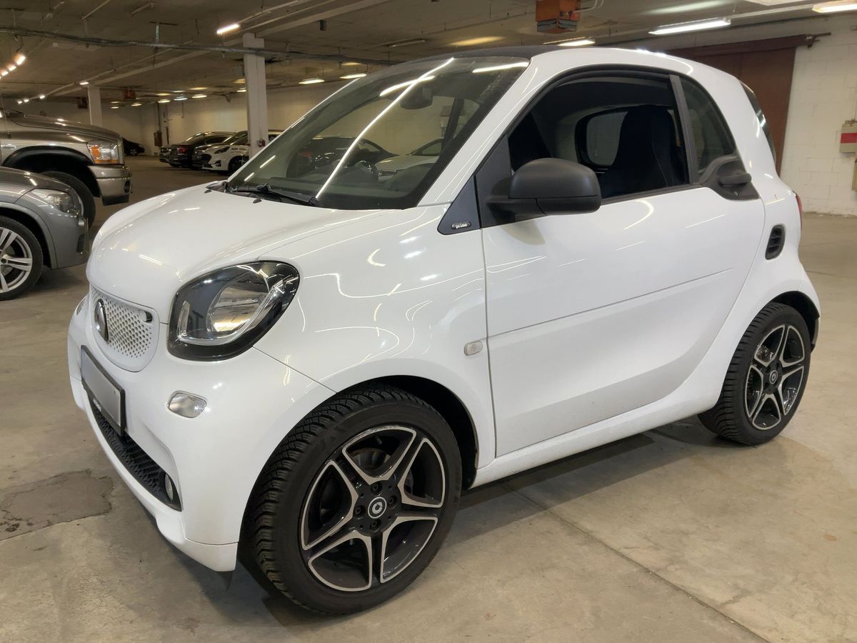 Smart fortwo 2019 — photo 1