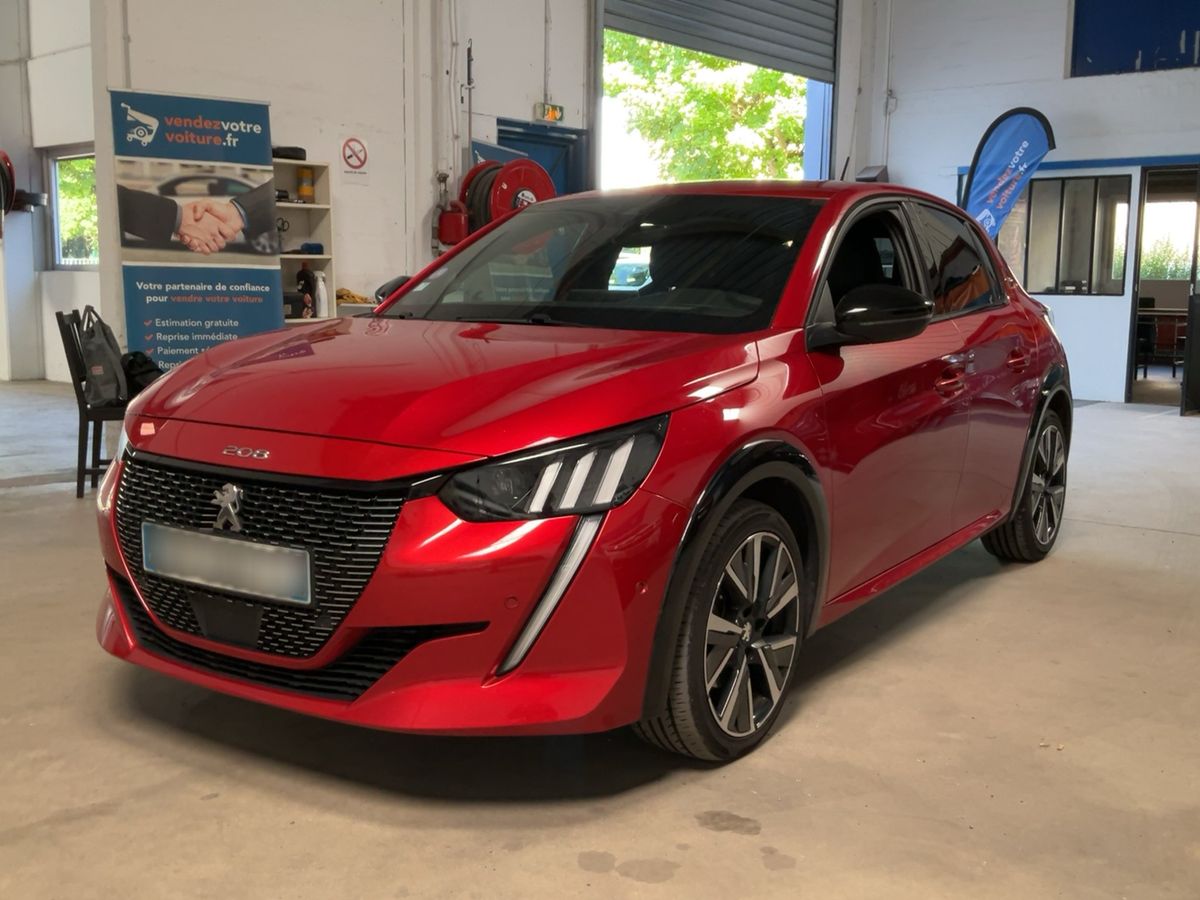 Peugeot 208 2020 — photo 1