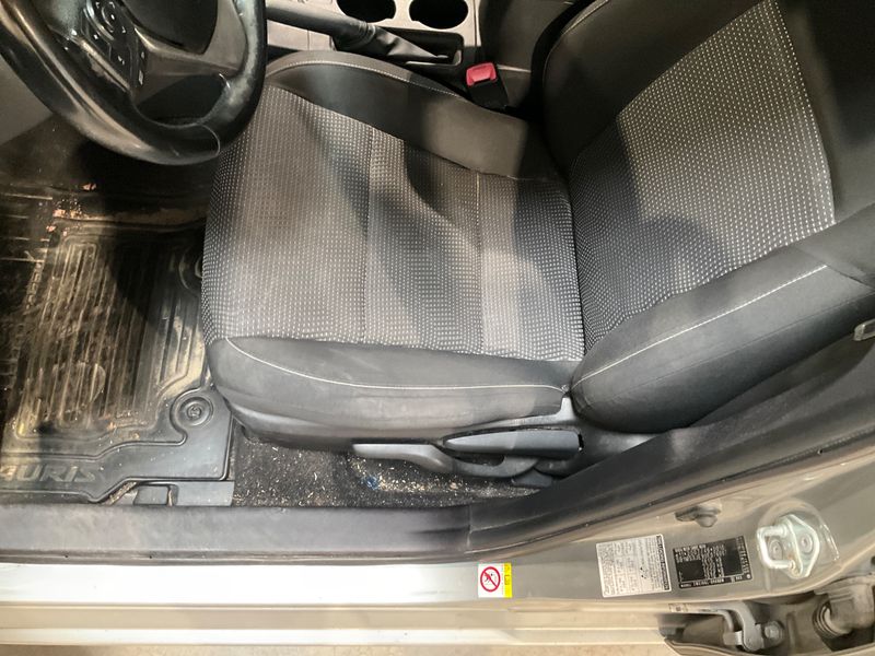 Toyota Auris 1.8 Hybrid Dynamic 2014 – снимка 29