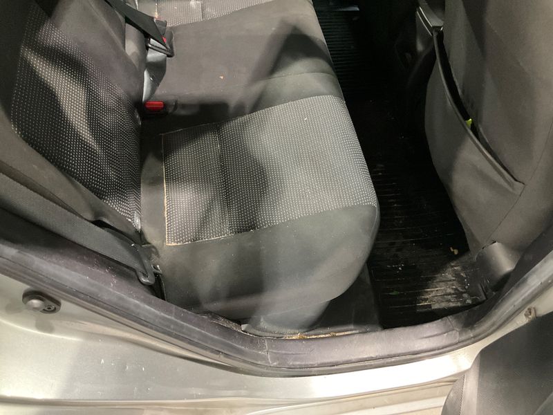 Toyota Auris 1.8 Hybrid Dynamic 2014 – снимка 23