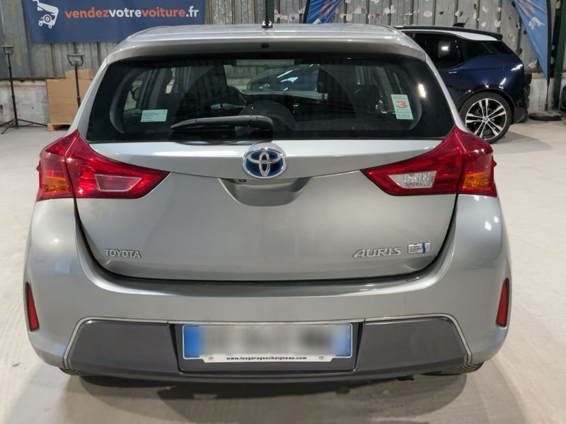 Toyota Auris 1.8 Hybrid Dynamic — zdjęcie 5