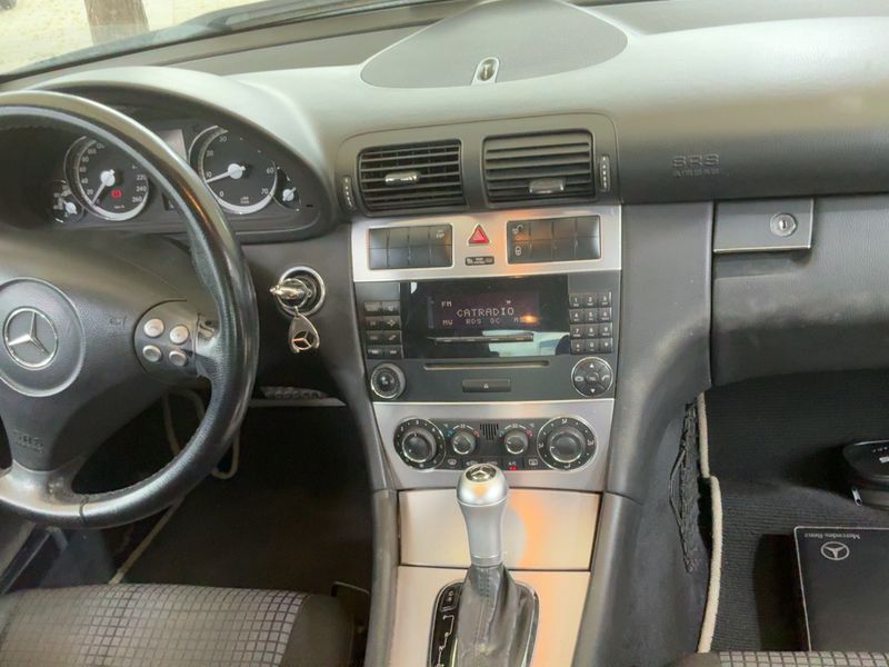Mercedes-Benz C-Klasse C 180 Kompressor Sport Edition — zdjęcie 12