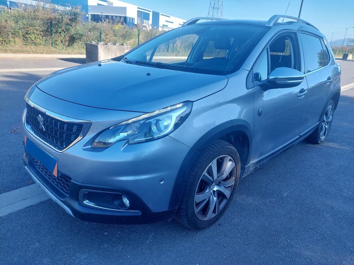 Peugeot 2008 1.2 PureTech Crossway