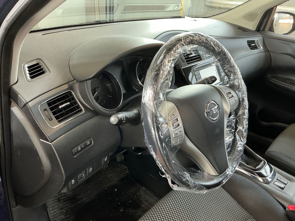 Nissan Pulsar 2015 — photo 32