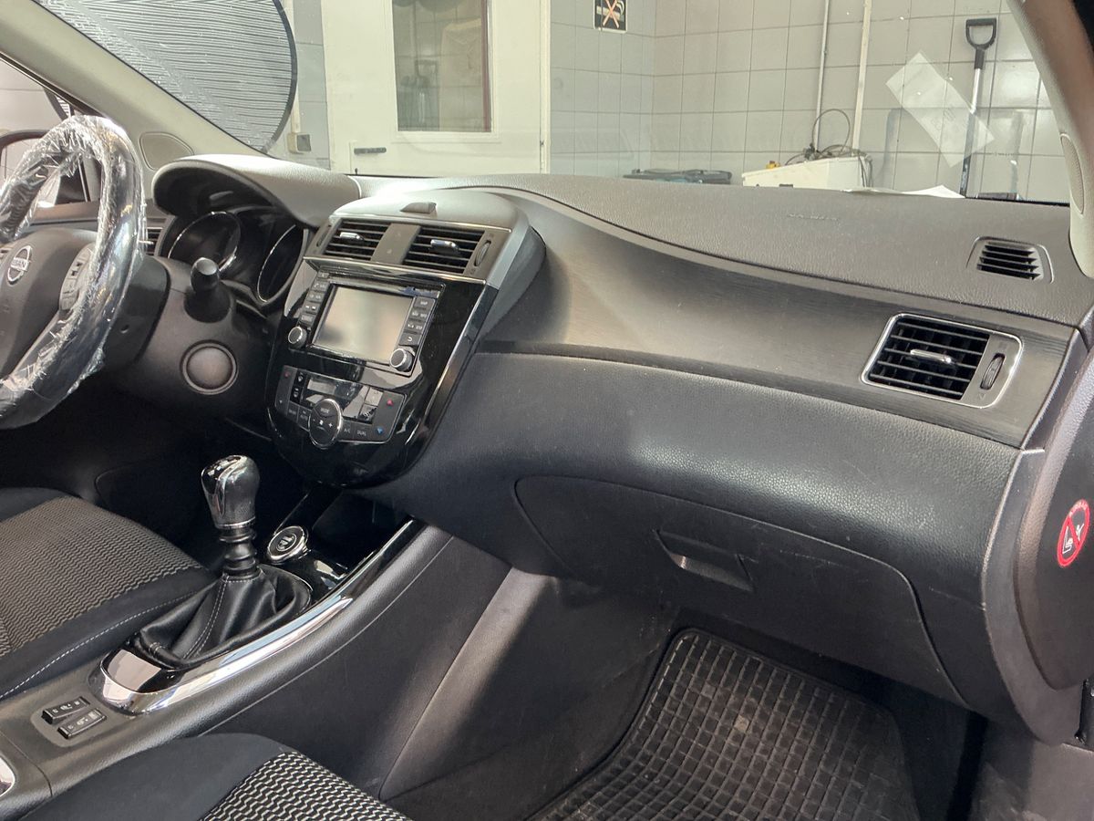 Nissan Pulsar 2015 — photo 33