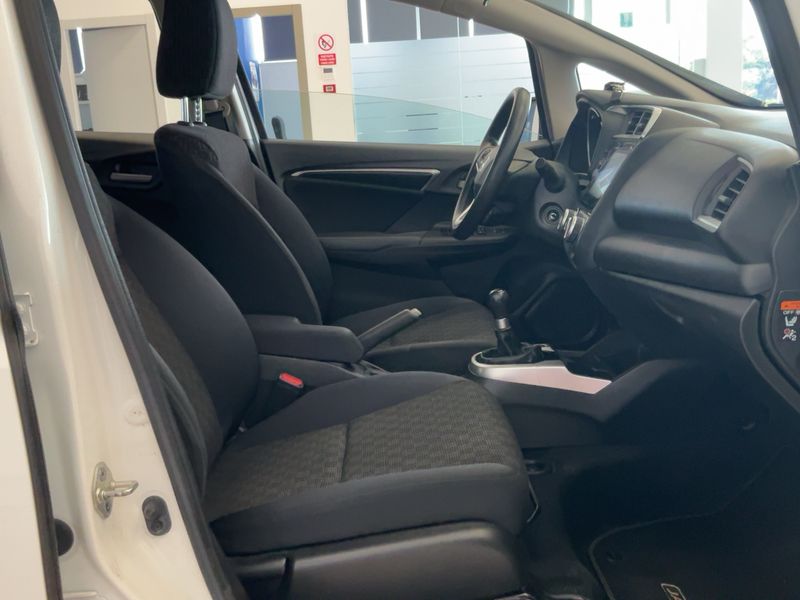 Honda Jazz 1.3 i-VTEC Comfort — zdjęcie 11