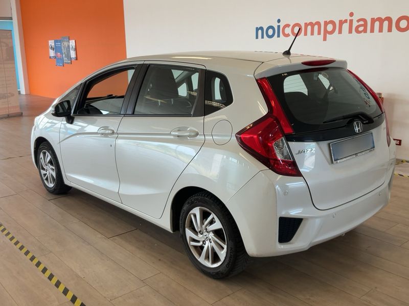Honda Jazz 1.3 i-VTEC Comfort — zdjęcie 3